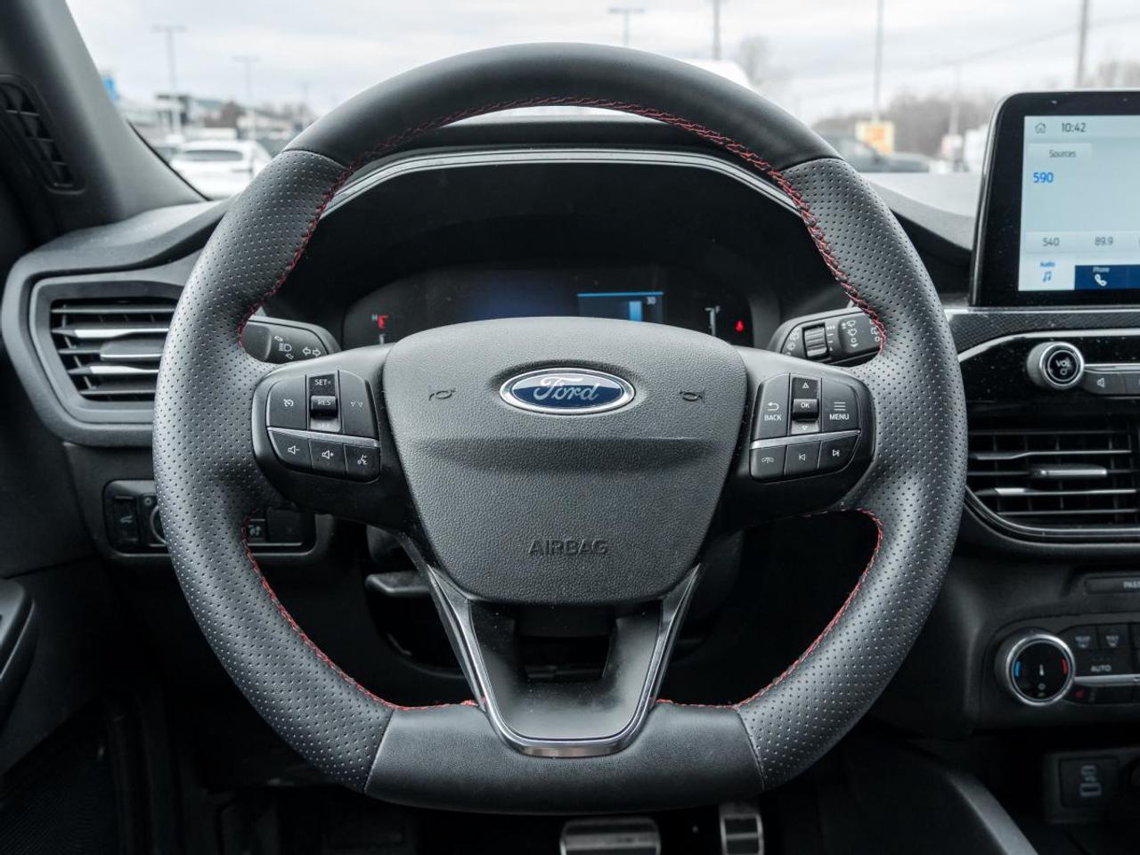 2023 Ford Escape ST-Line Photo