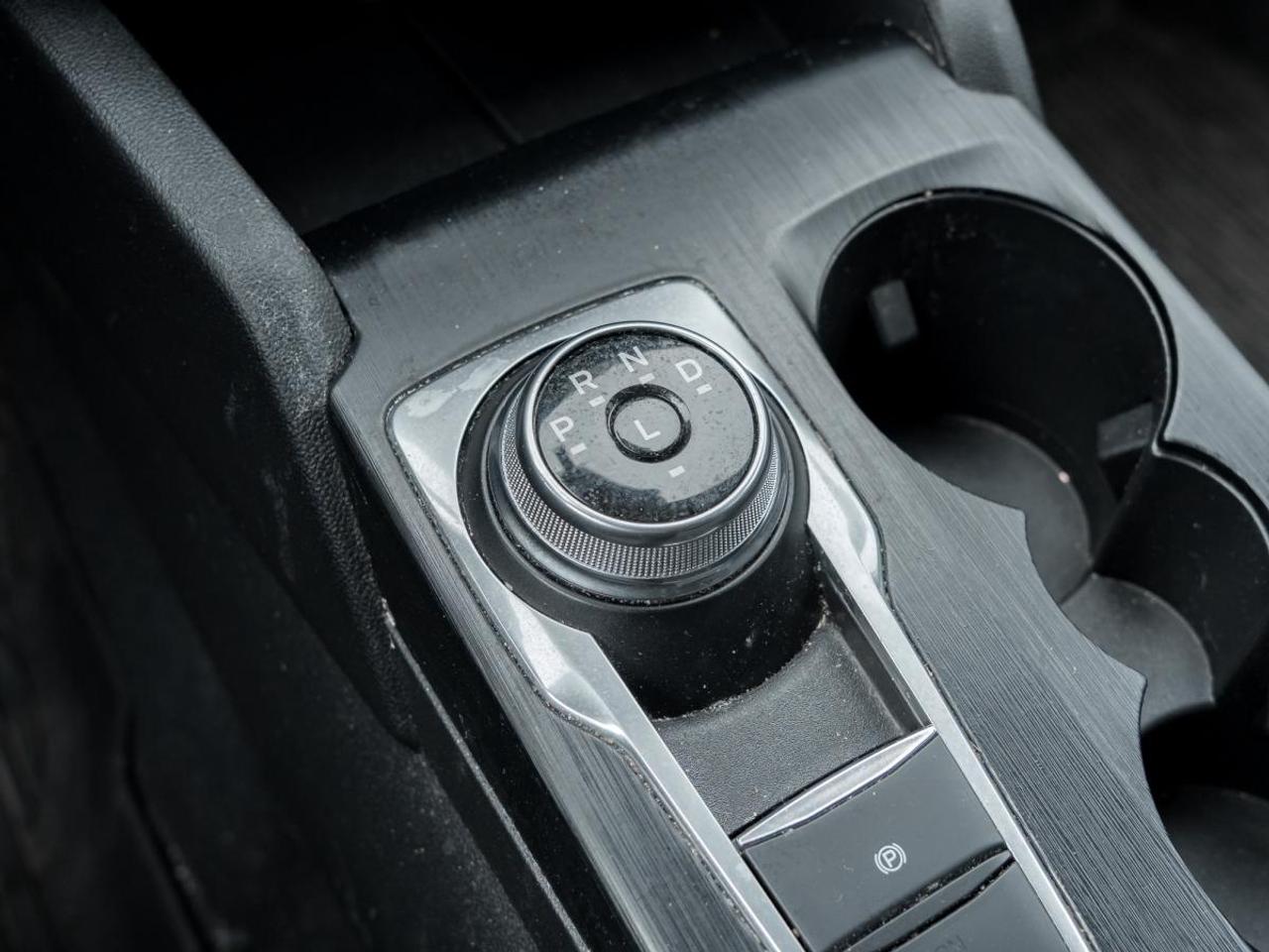 2023 Ford Escape ST-Line Photo