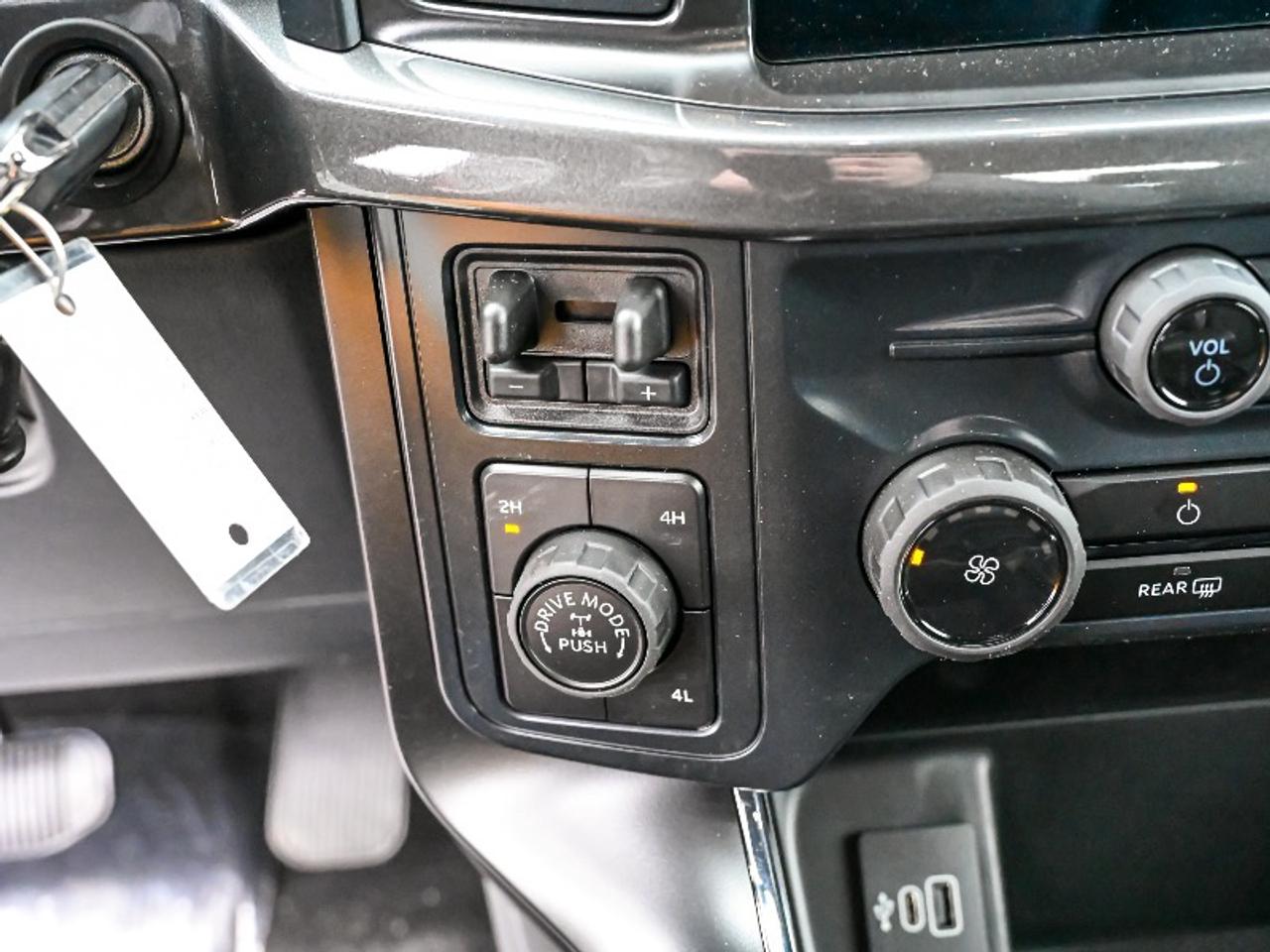 2026 Ford F-150 STX Photo