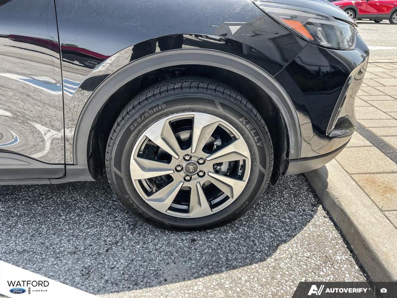 2025 Ford Escape Platinum AWD Photo
