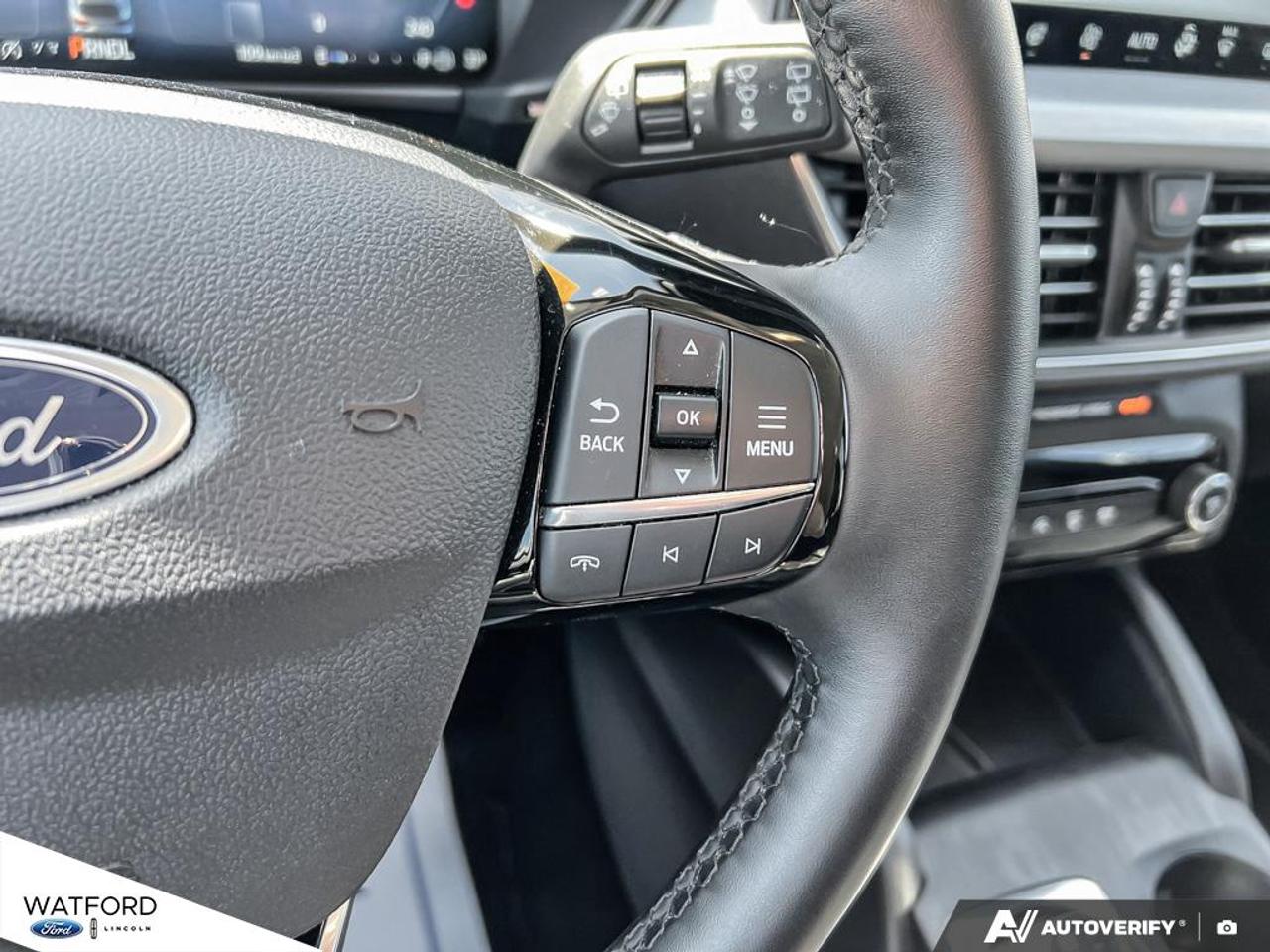 2025 Ford Escape Platinum AWD Photo