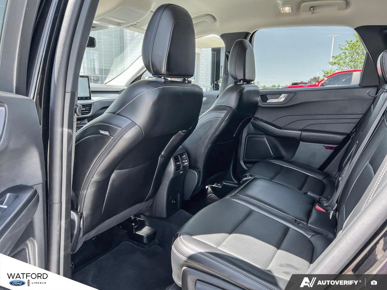 2025 Ford Escape Platinum AWD Photo