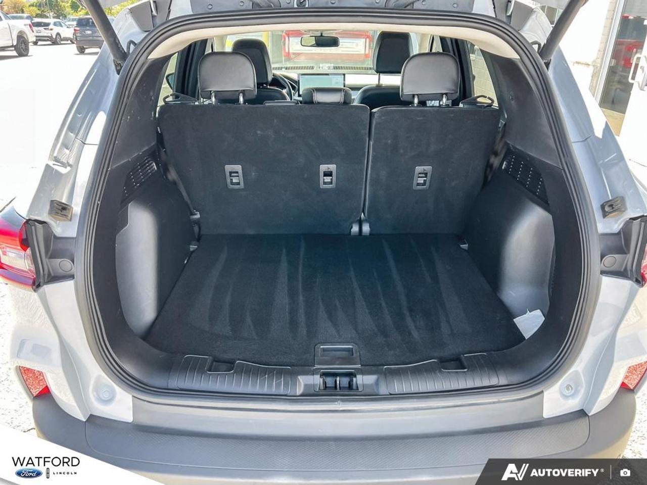 2025 Ford Escape Platinum AWD Photo
