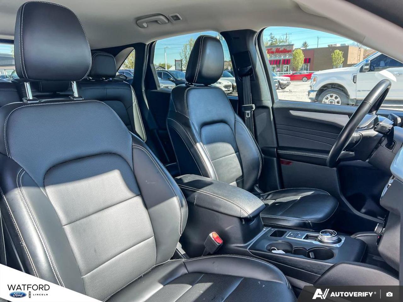 2025 Ford Escape Platinum AWD Photo