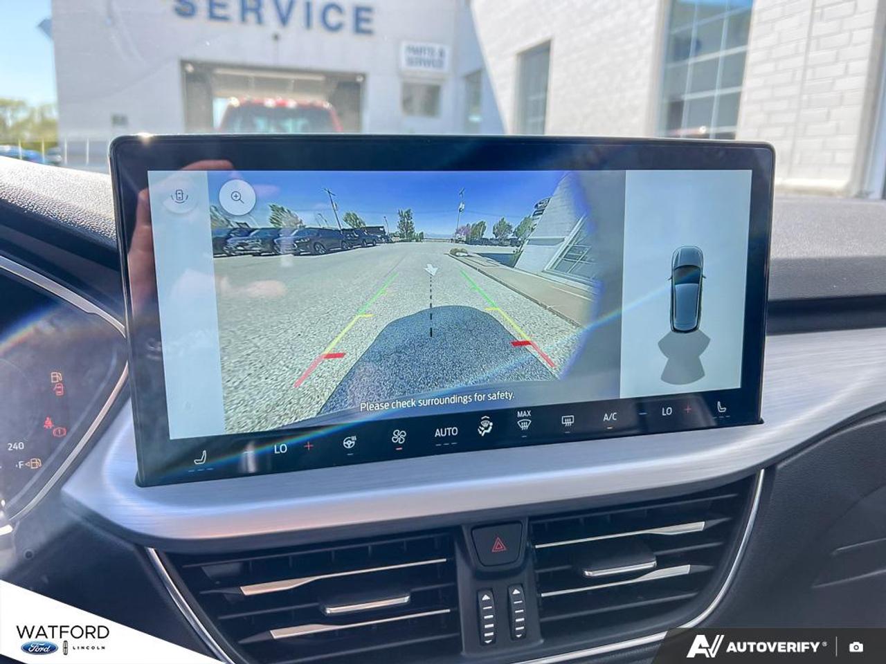 2025 Ford Escape Platinum AWD Photo