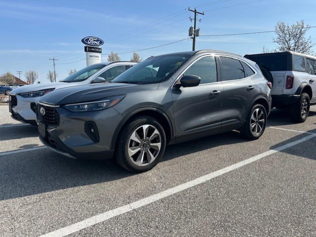 2025 Ford Escape Platinum AWD Photo