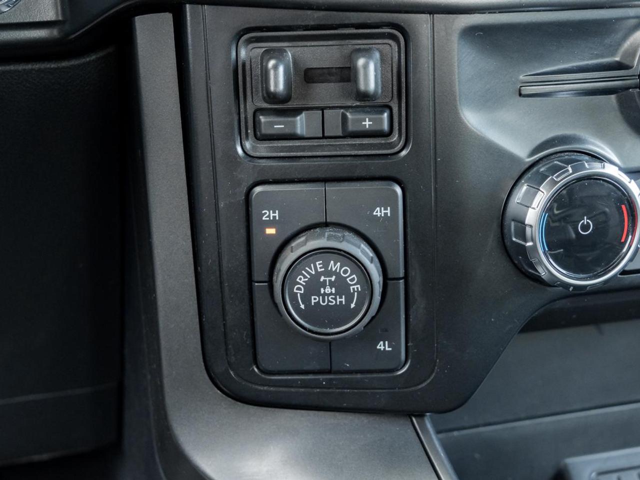 2024 Ford F-150 XLT Photo