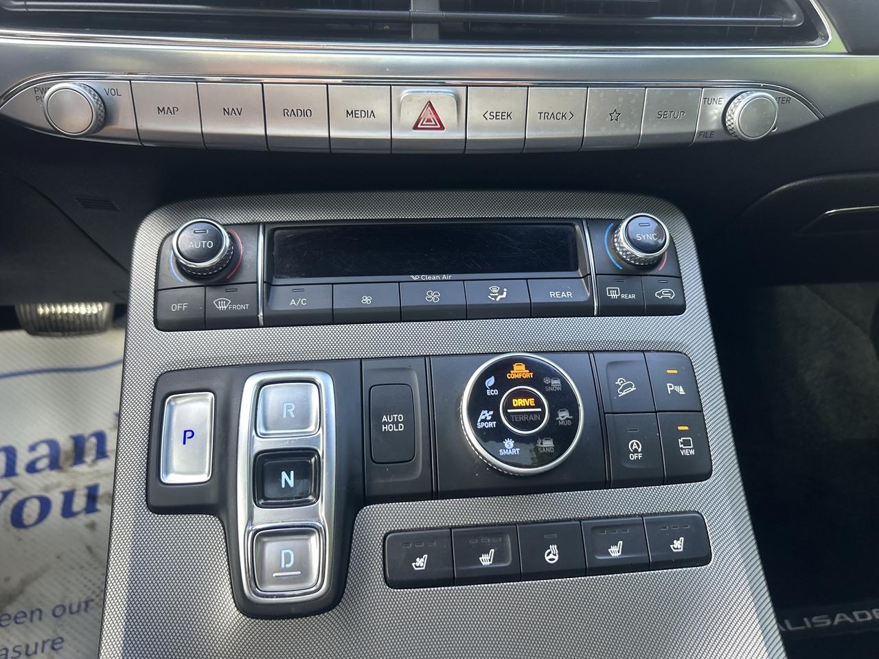 2020 Hyundai PALISADE Ultimate LOADED! SUNROOF, LEATHER, HEATED SEATS!! Photo