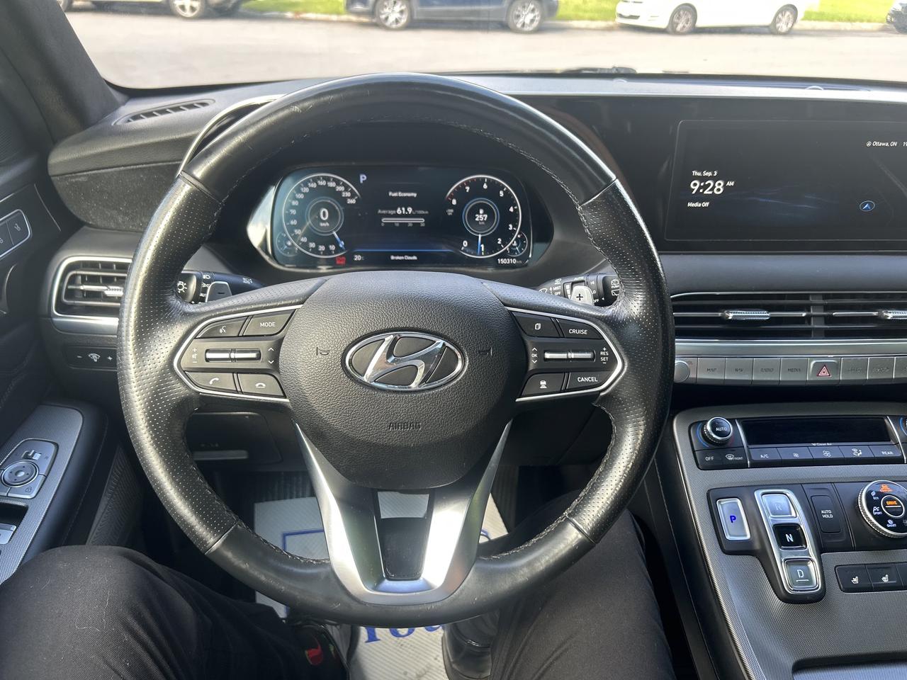 2020 Hyundai PALISADE Ultimate LOADED! SUNROOF, LEATHER, HEATED SEATS!! - Photo #22