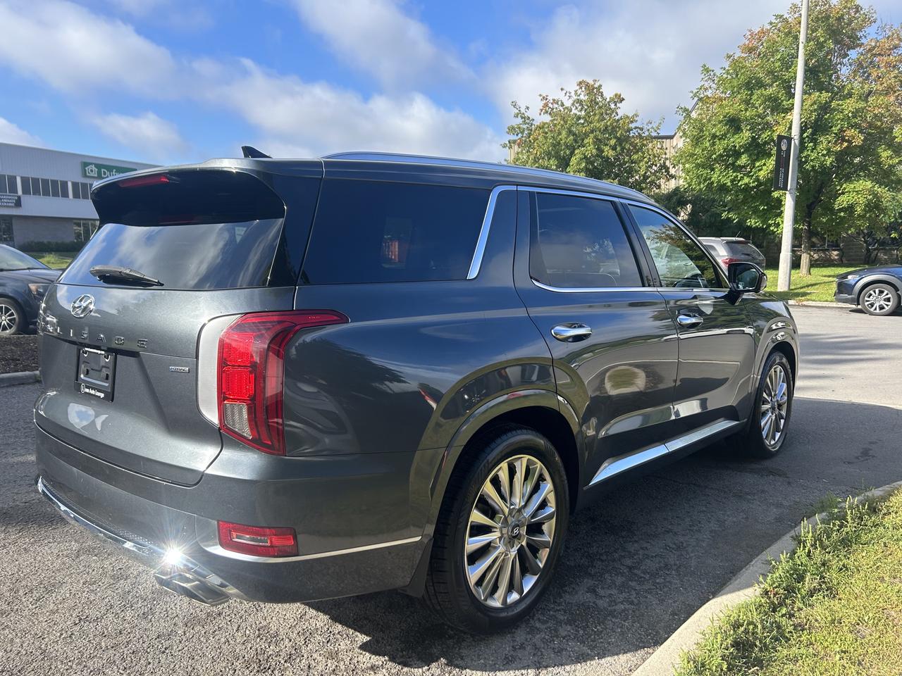 2020 Hyundai PALISADE Ultimate LOADED! SUNROOF, LEATHER, HEATED SEATS!! - Photo #12