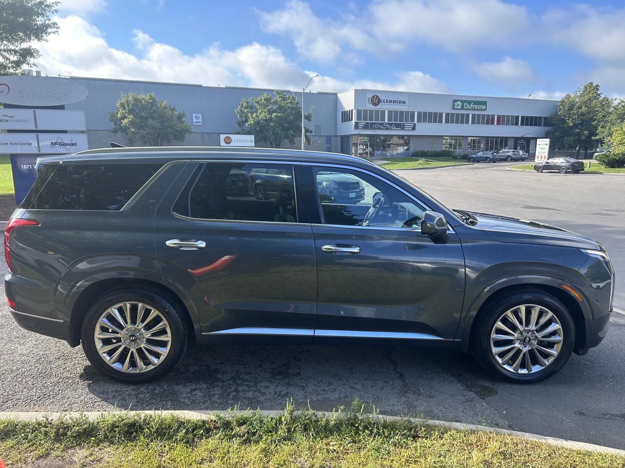 2020 Hyundai PALISADE Ultimate LOADED! SUNROOF, LEATHER, HEATED SEATS!! - Photo #13