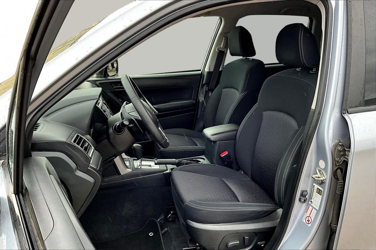 2017 Subaru Forester 2.5i Photo