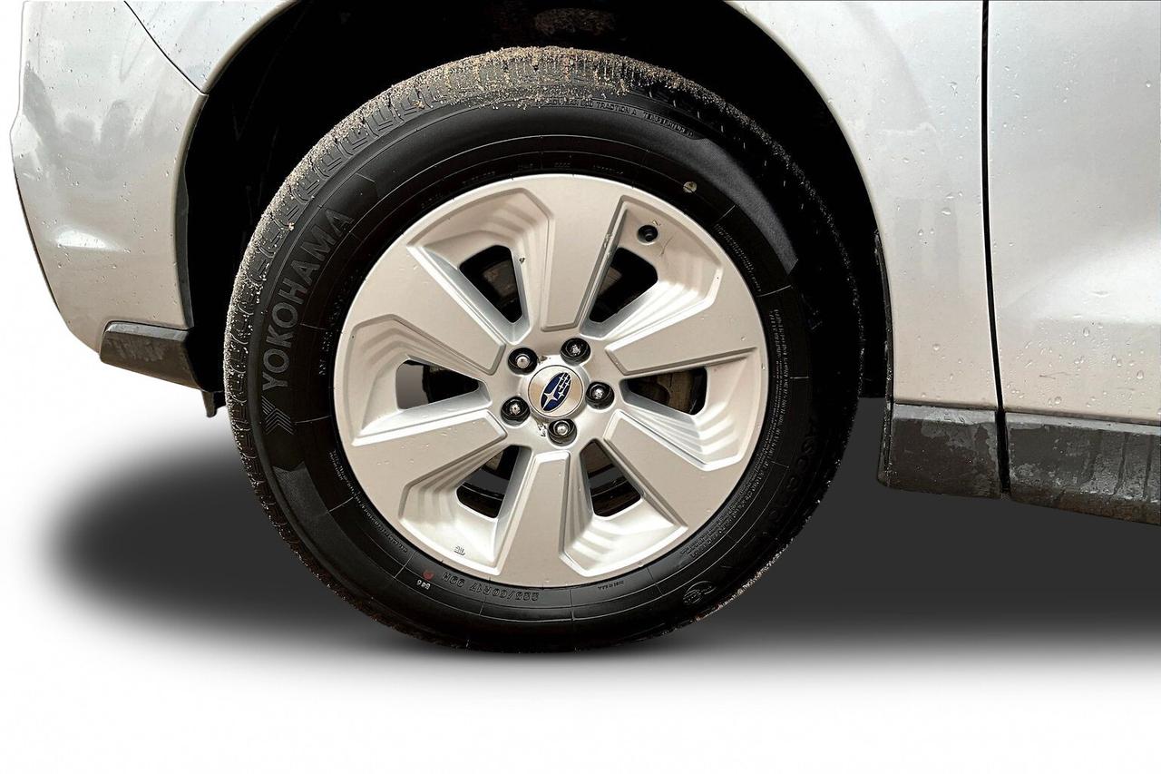 2017 Subaru Forester 2.5i Photo