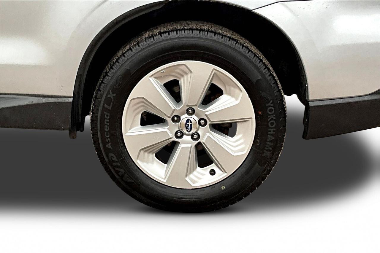 2017 Subaru Forester 2.5i Photo