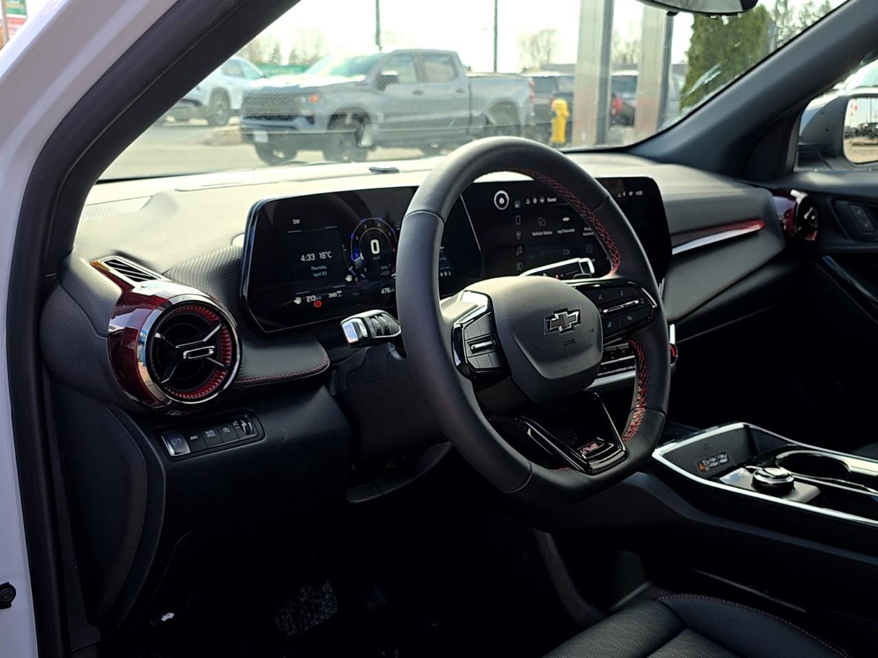 2026 Chevrolet Equinox AWD RS Photo3