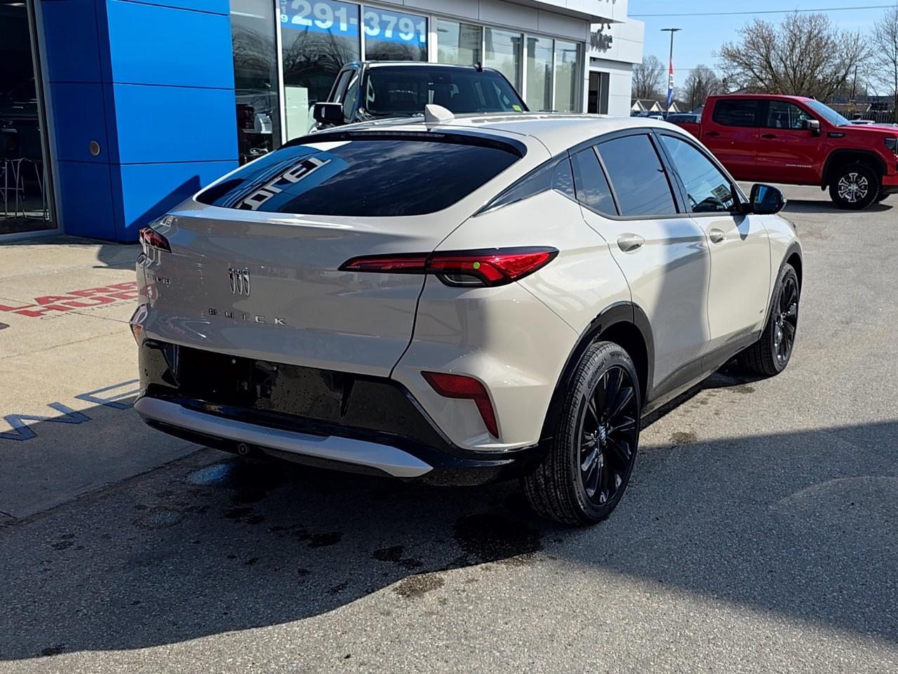 2026 Buick Envista FWD 4dr Sport Touring Photo2