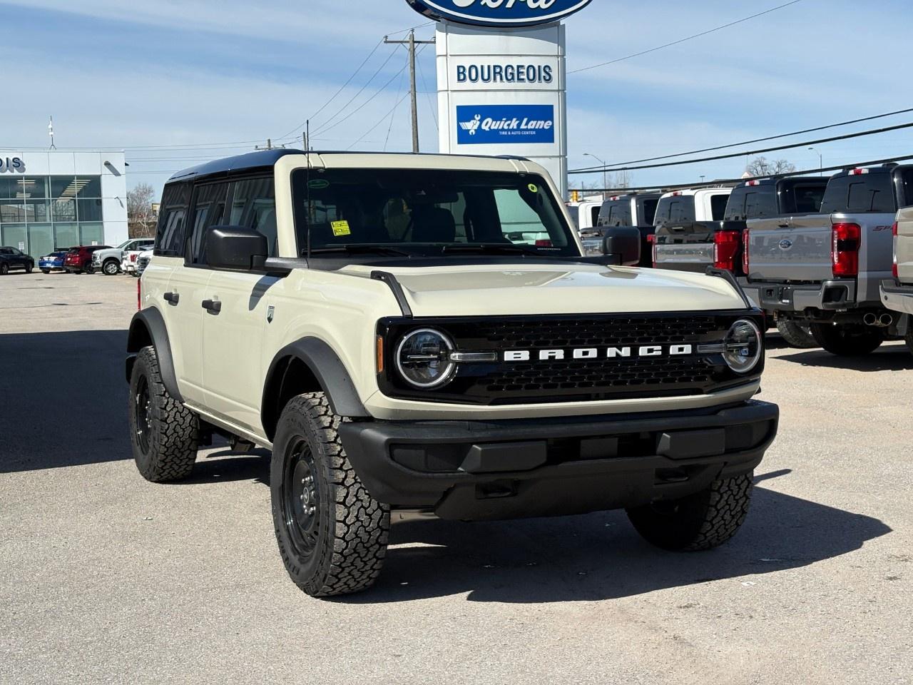 2026 Ford Bronco Big Bend 4 Door 4x4 Photo3