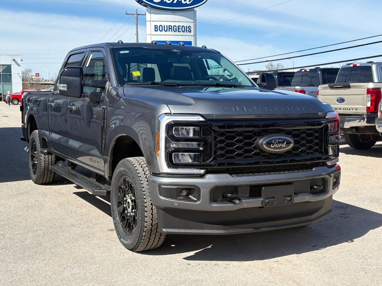 2026 Ford F-250 Super Duty SRW LARIAT 4WD CREW CAB 6.75' BOX Photo3