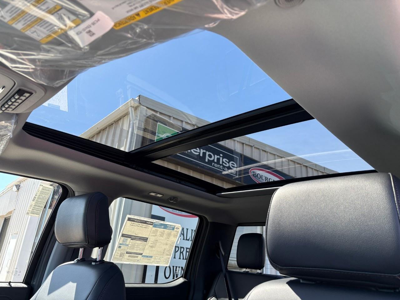 2026 Ford F-250 Super Duty SRW LARIAT 4WD CREW CAB 6.75' BOX Photo