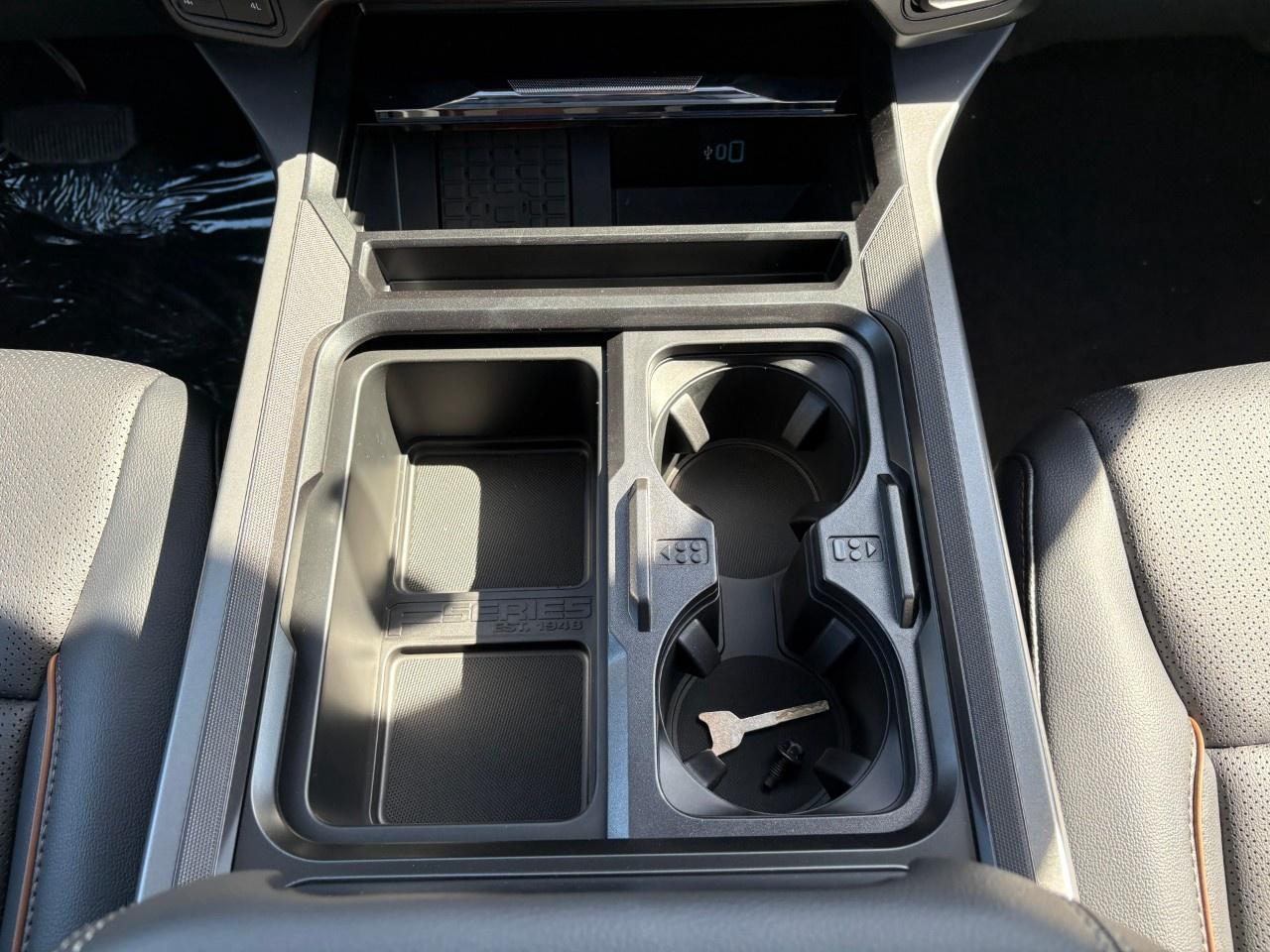 2026 Ford F-250 Super Duty SRW LARIAT 4WD CREW CAB 6.75' BOX Photo