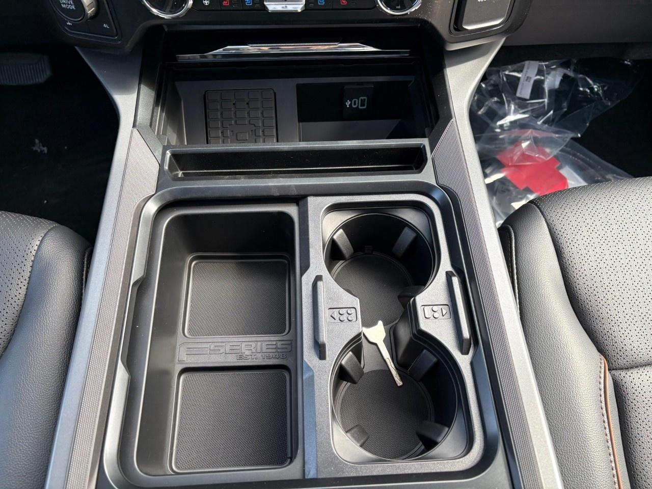 2026 Ford F-250 Super Duty SRW LARIAT 4WD CREW CAB 6.75' BOX Photo