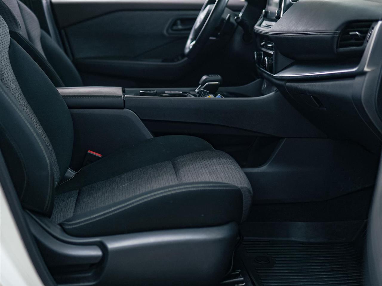 2022 Nissan Rogue S AWD | NO ACCIDENTS | NISSAN SERVICED Photo