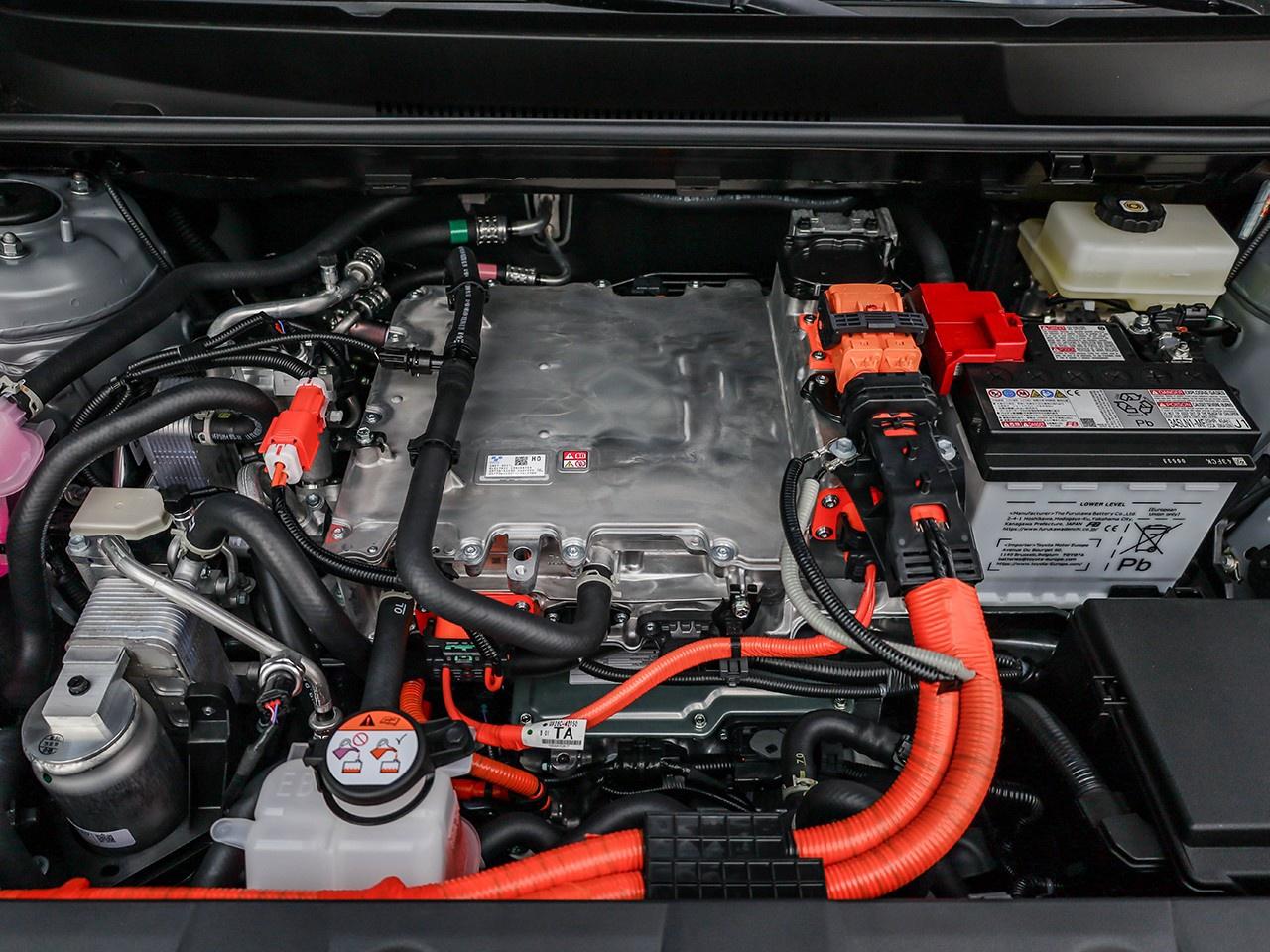 2026 Toyota C-HR SE Photo4