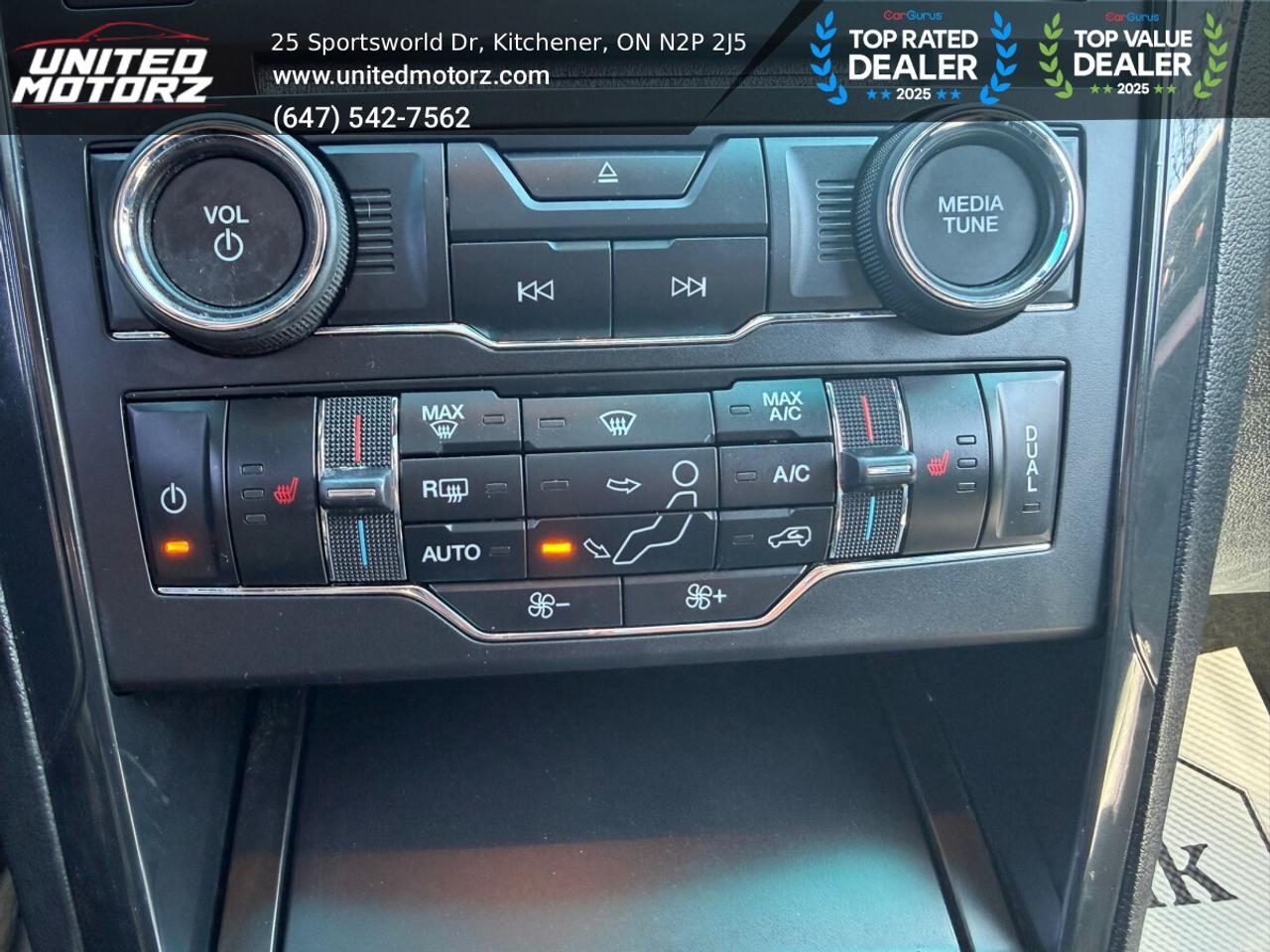 2017 Ford Explorer XLT~SAFETY CERTIFIED~NO ACCIDENTS~26 Service Recor Photo