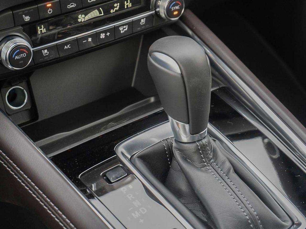 2025 Mazda CX-5 Signature AWD Photo