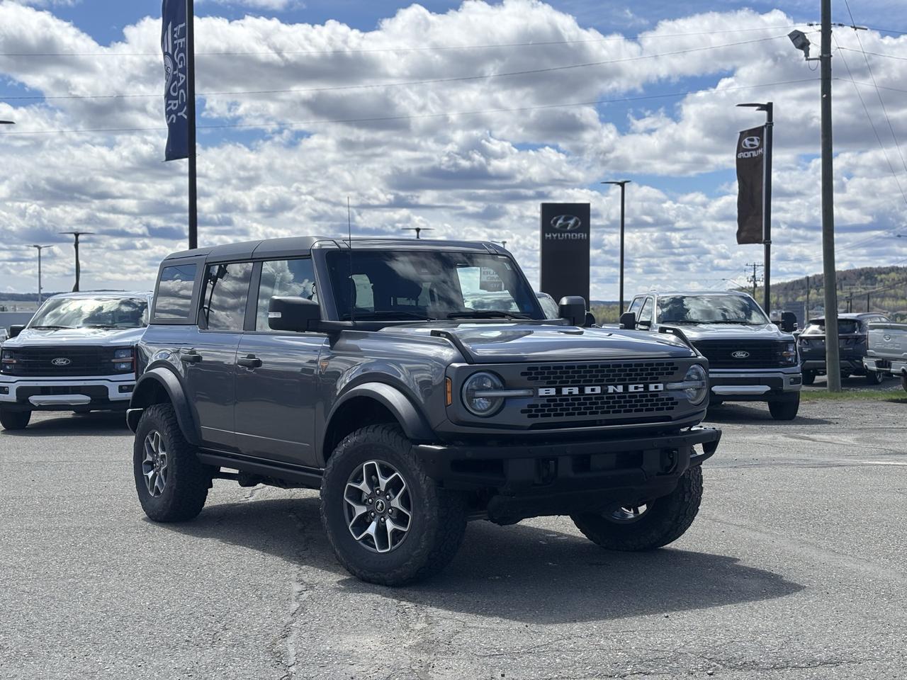 2024 Ford Bronco  Photo0