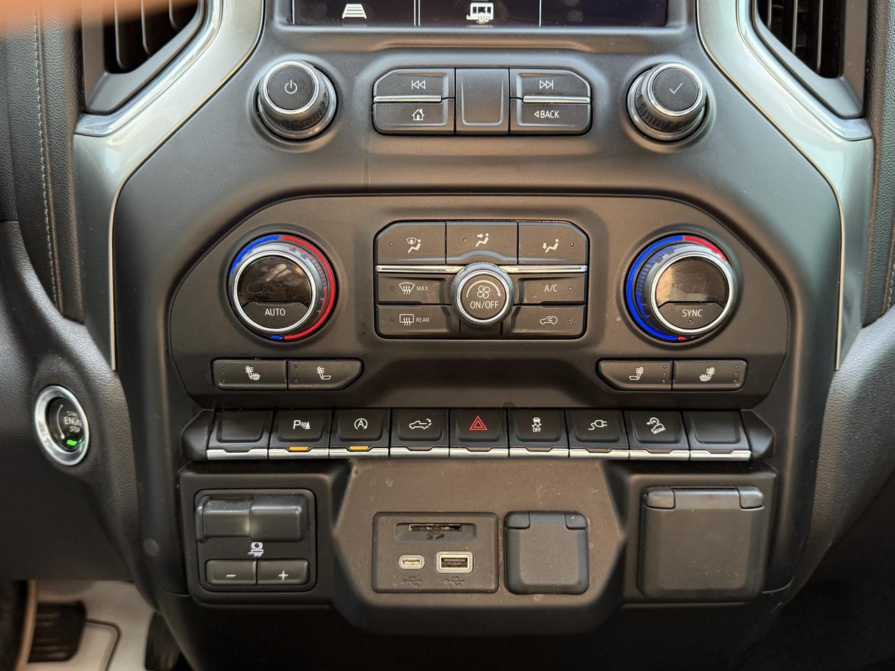 2021 Chevrolet Silverado 1500 LT Photo