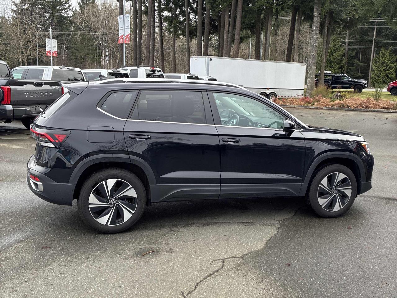 2025 Volkswagen Taos Comfortline Photo