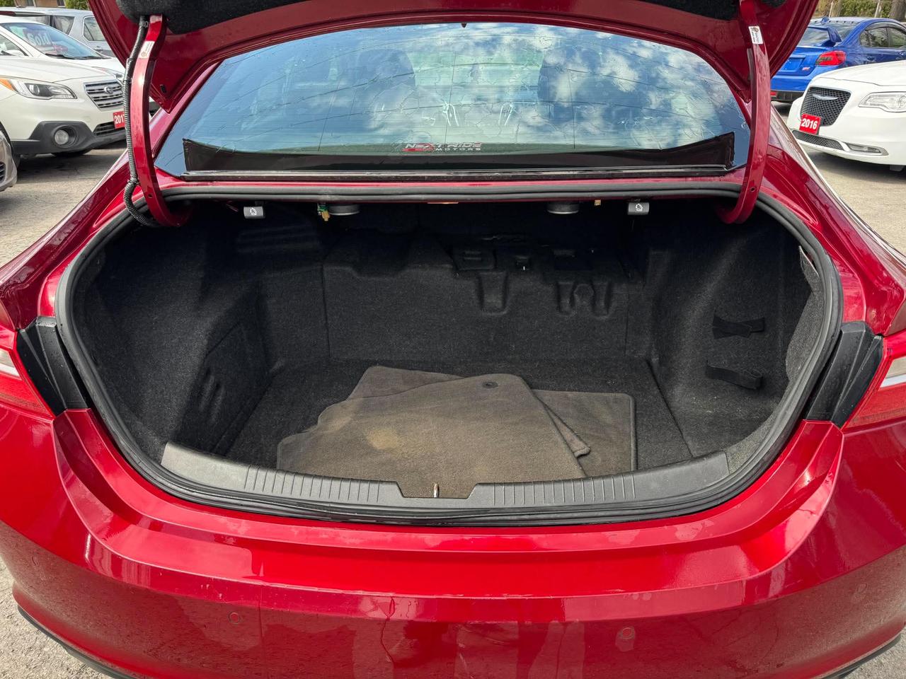 2017 Chevrolet Malibu 4dr Sdn Hybrid w/1HY Photo