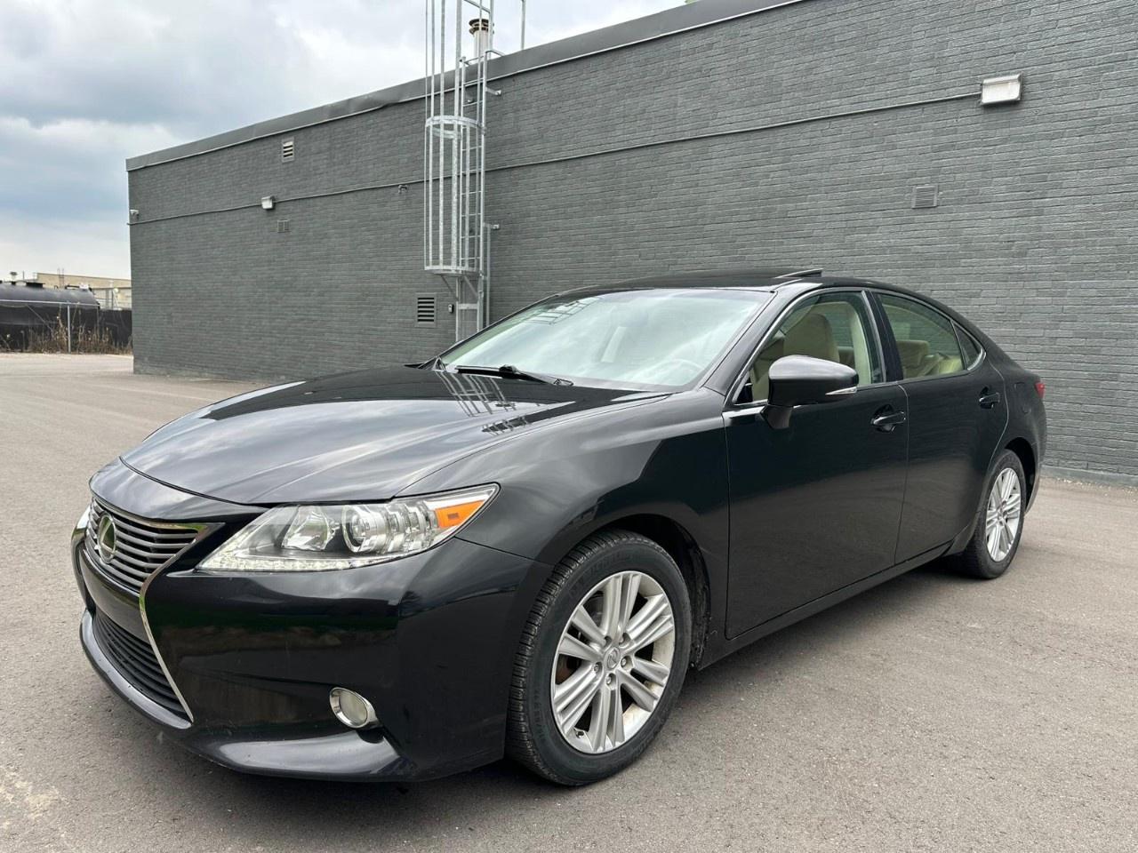 2014 Lexus ES 350 4dr Sdn Photo