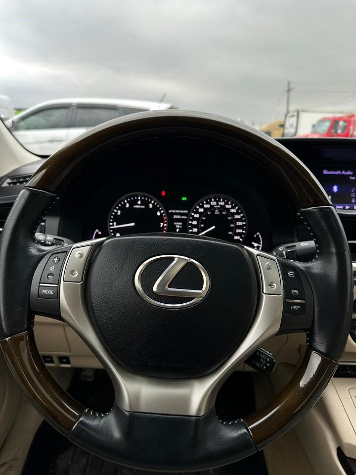 2014 Lexus ES 350 4dr Sdn Photo