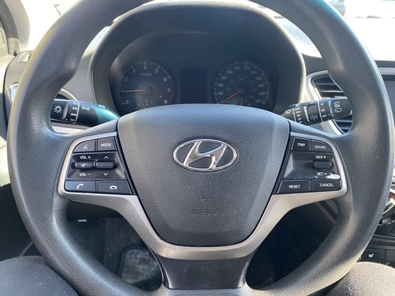 2019 Hyundai Accent SE 5 DOOR Photo