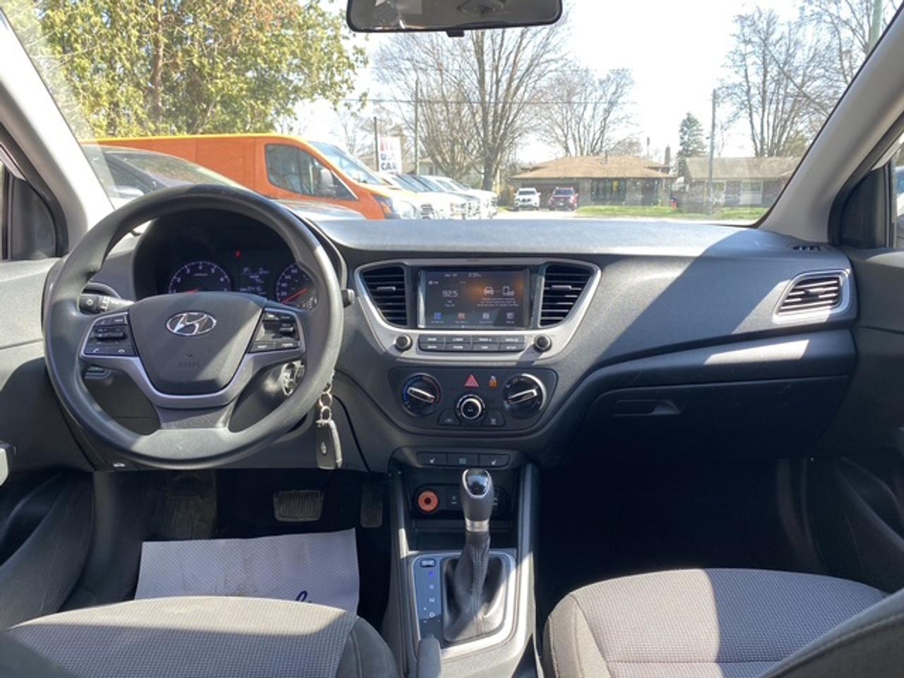 2019 Hyundai Accent SE 5 DOOR Photo