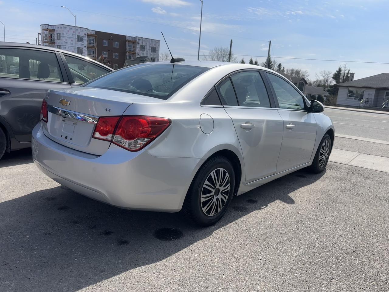 2016 Chevrolet Cruze Limited 2LT Photo