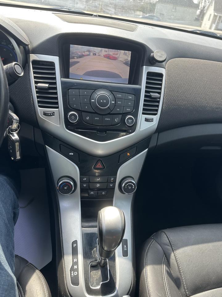 2016 Chevrolet Cruze Limited 2LT Photo