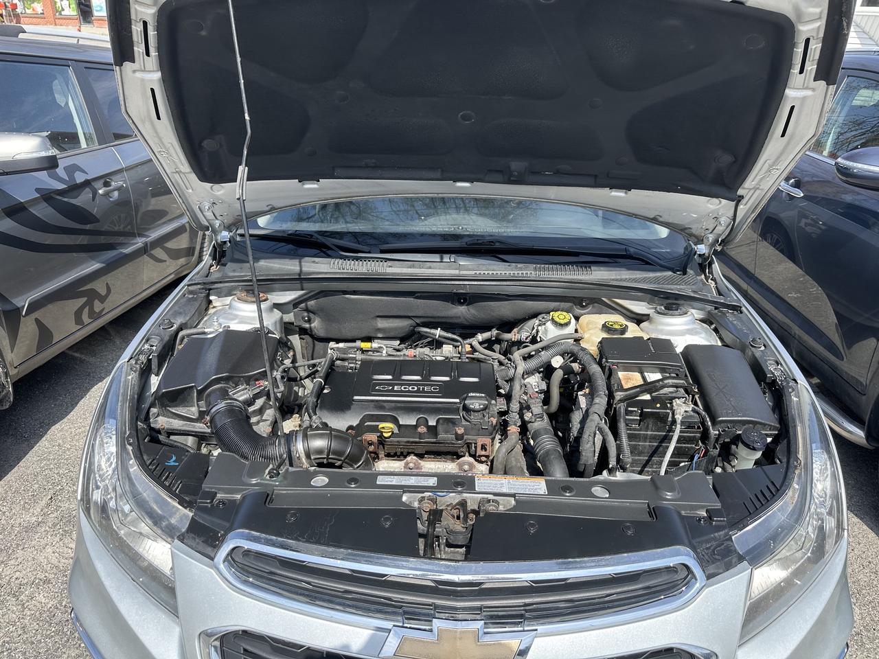 2016 Chevrolet Cruze Limited 2LT Photo