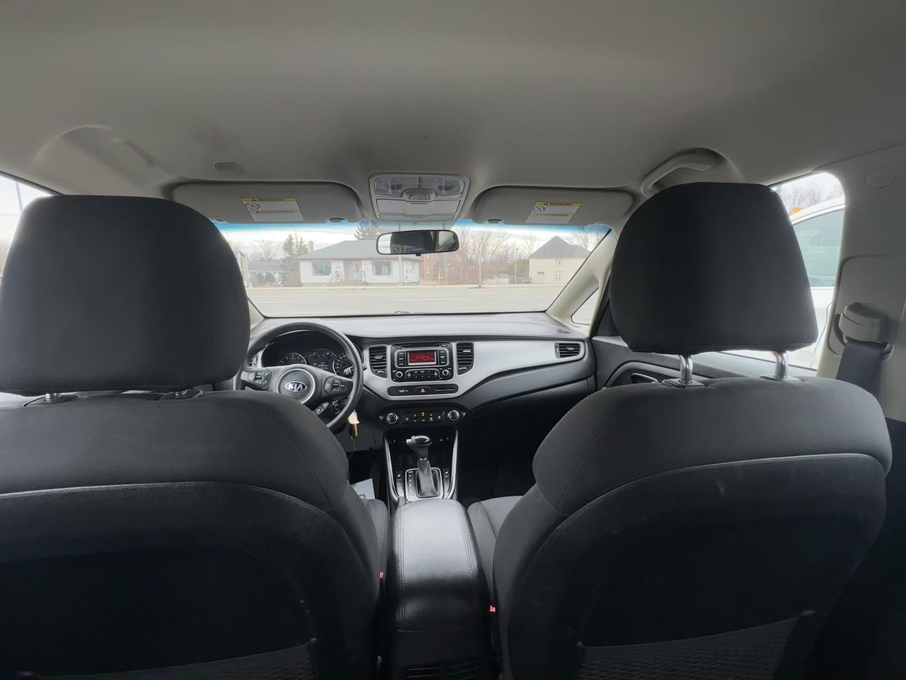 2016 Kia Rondo LX Photo