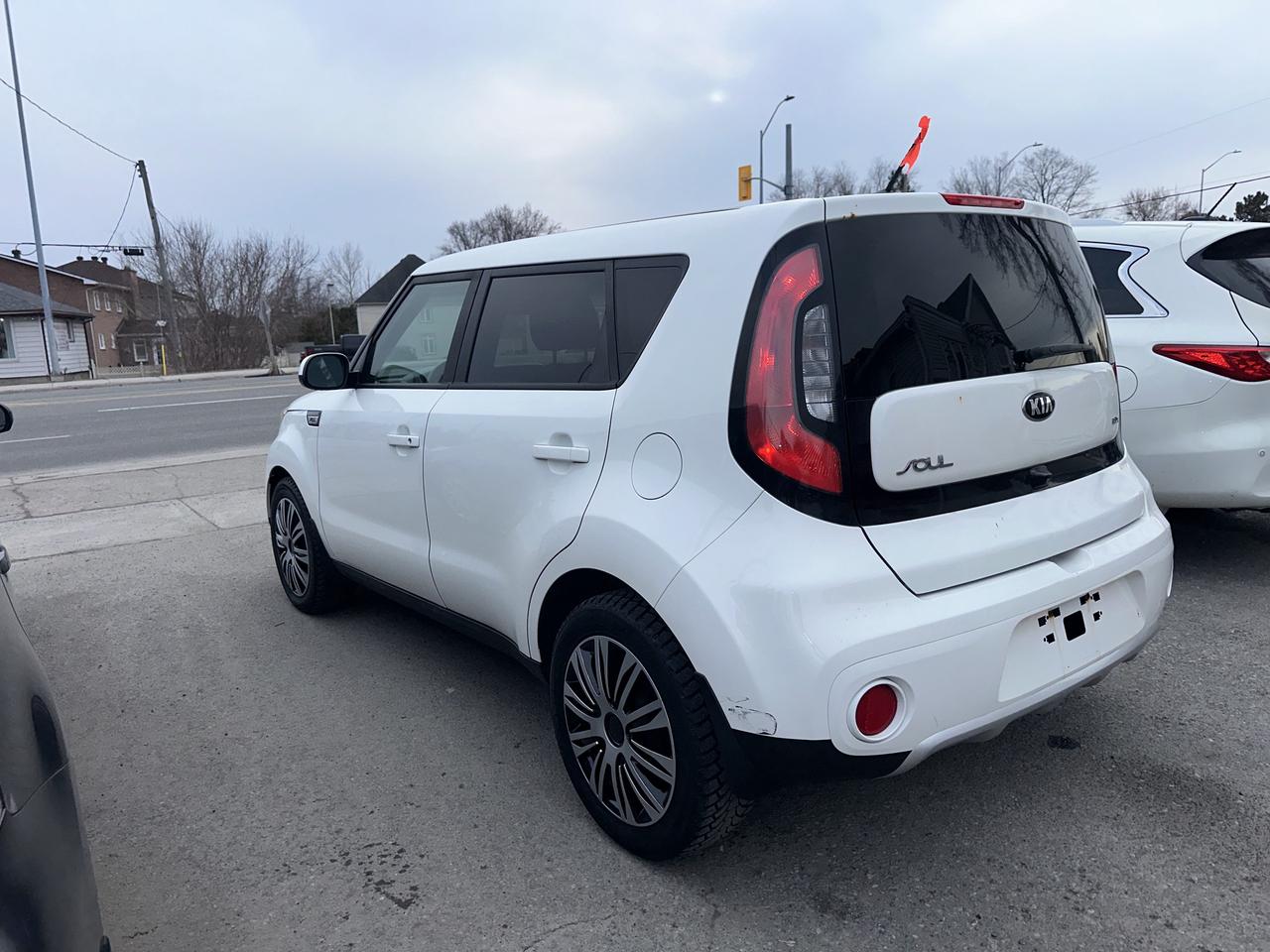 2017 Kia Soul EX Photo