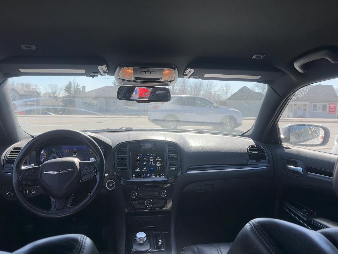 2019 Chrysler 300 S Photo