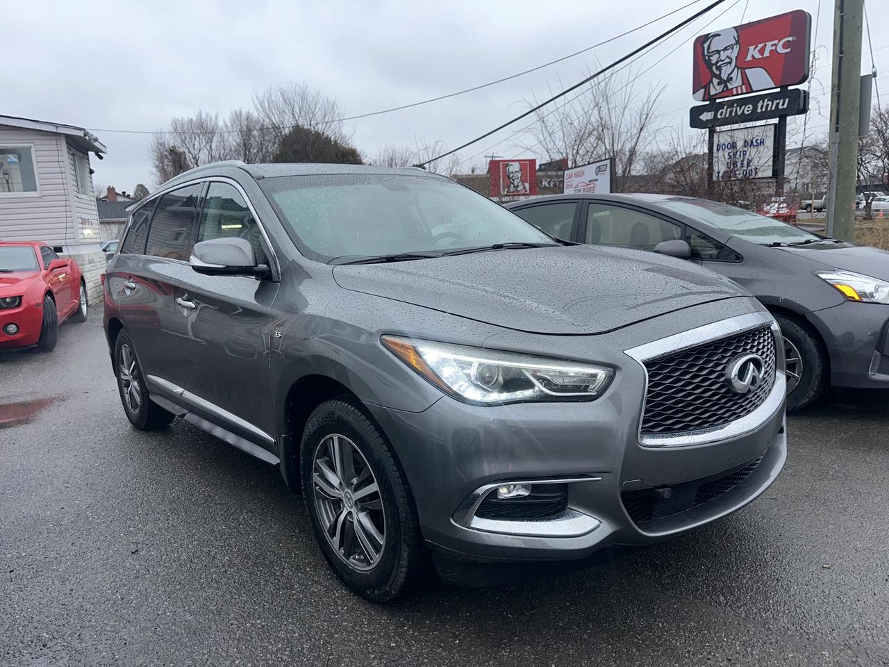 2016 Infiniti QX60 Base Photo2