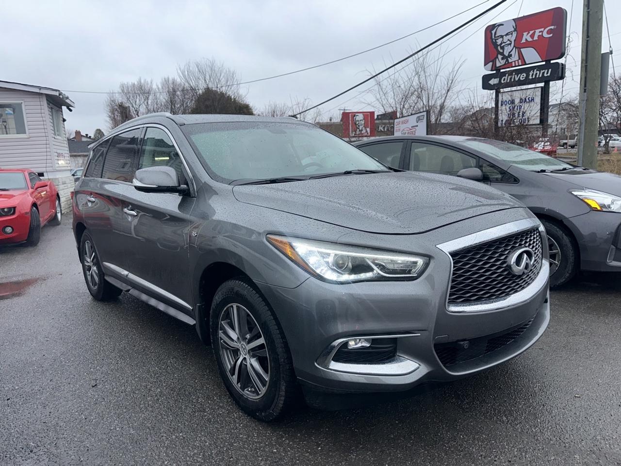 2016 Infiniti QX60 Base Photo