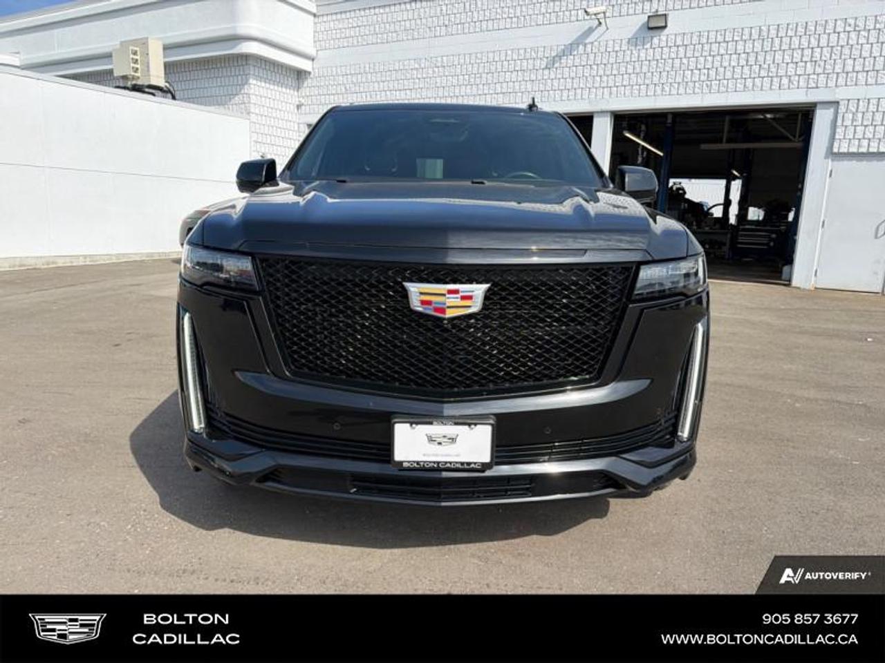 2022 Cadillac Escalade Sport Photo