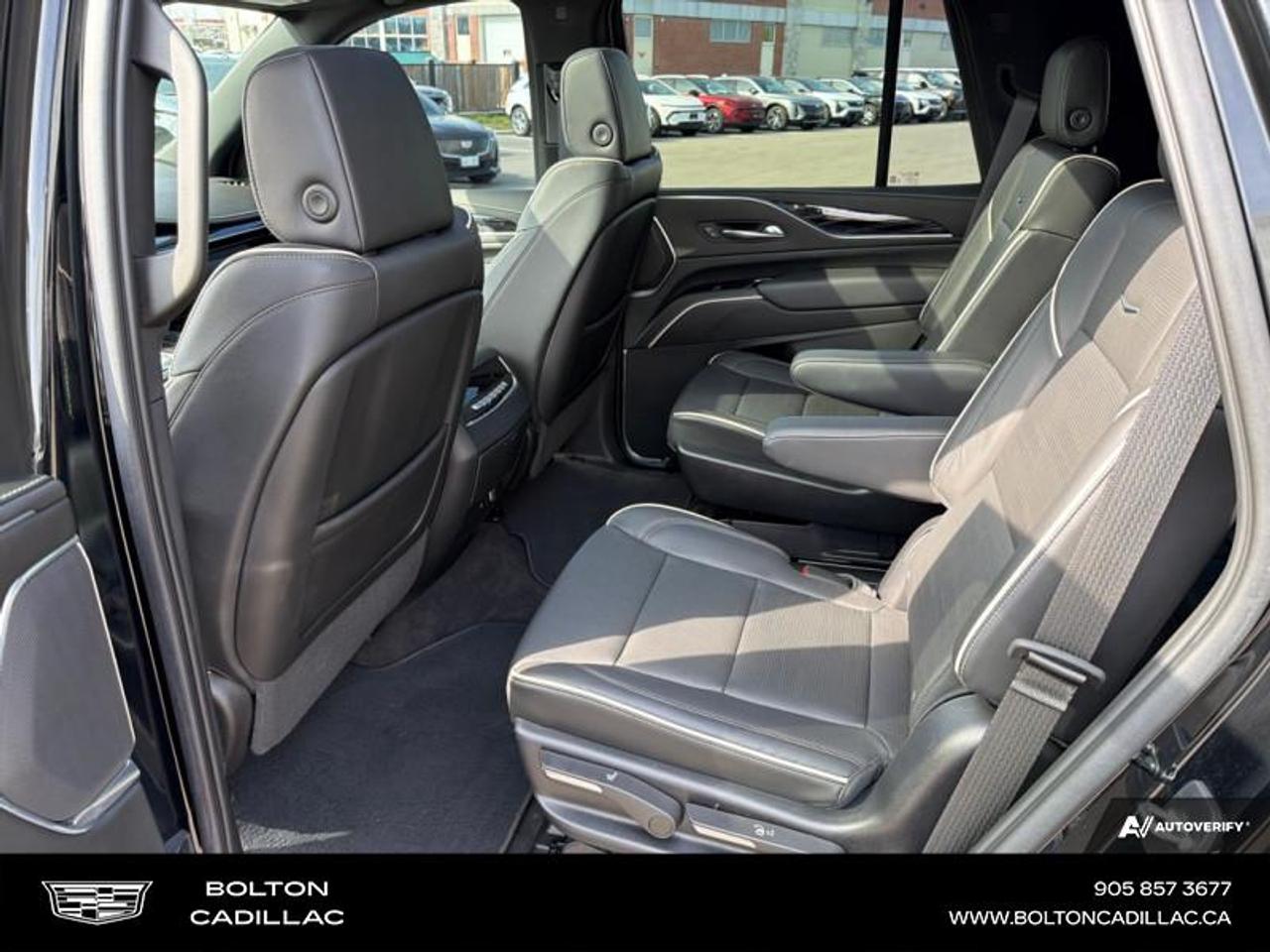 2022 Cadillac Escalade Sport Photo