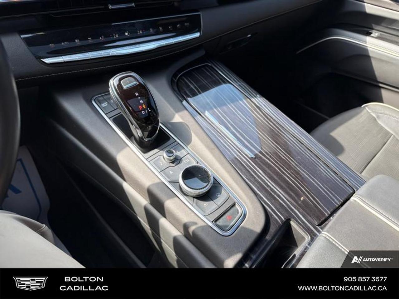 2022 Cadillac Escalade Sport Photo