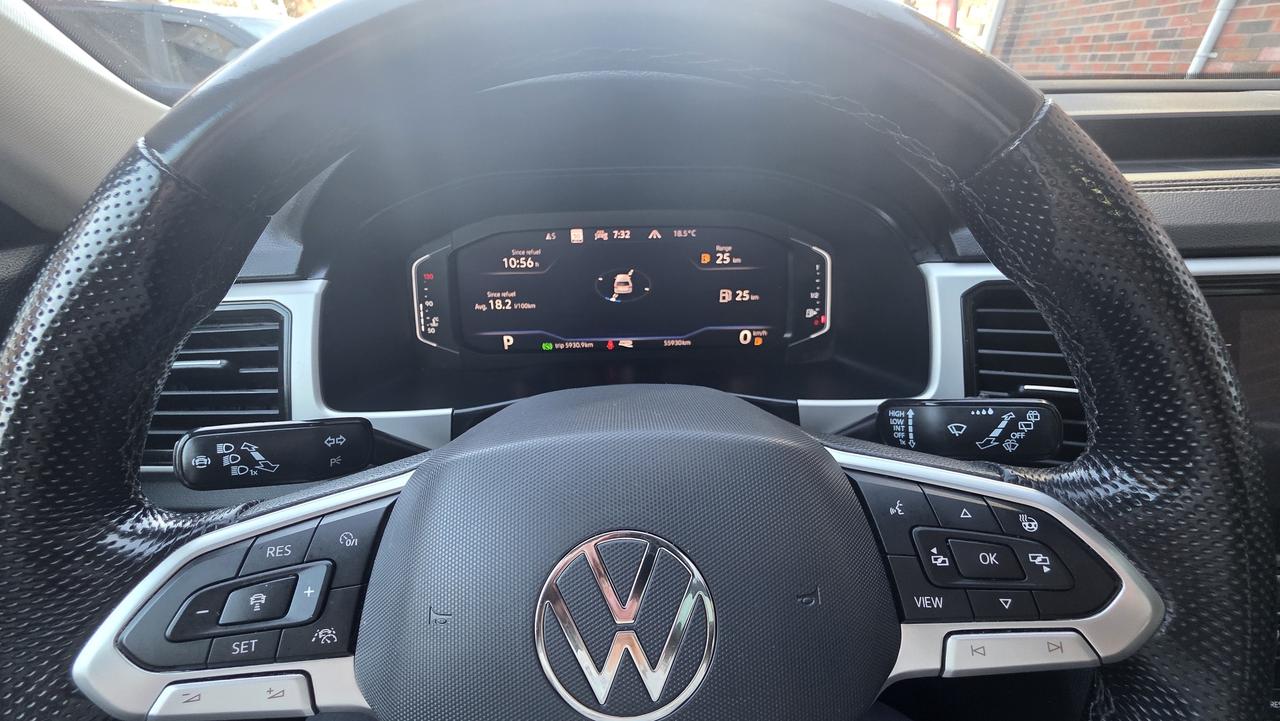 2022 Volkswagen Atlas Premium R Line Photo