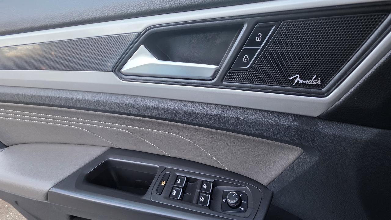 2022 Volkswagen Atlas Premium R Line Photo